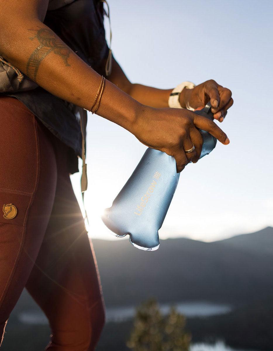 LifeStraw Peak Series Collapsible Squeeze 1L Bottle with Filter - Image 13